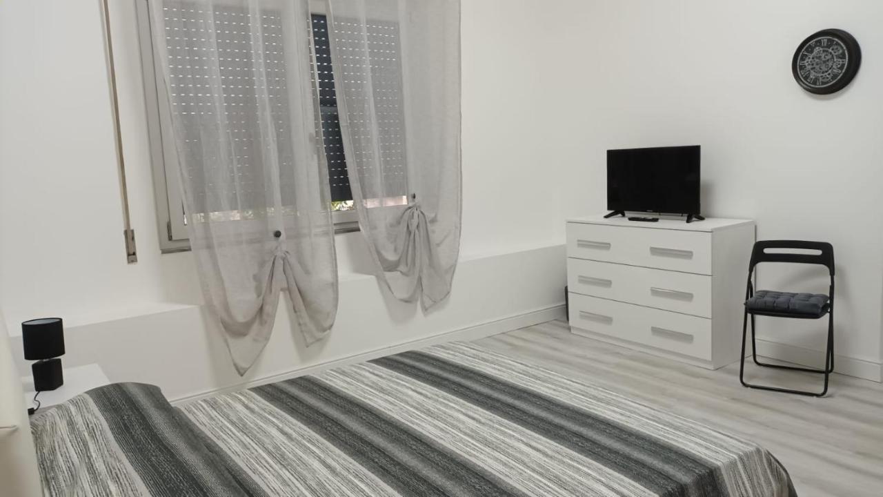 La Laguna Rooms SantʼAntìoco Extérieur photo