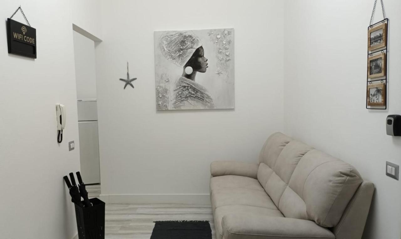 La Laguna Rooms SantʼAntìoco Extérieur photo